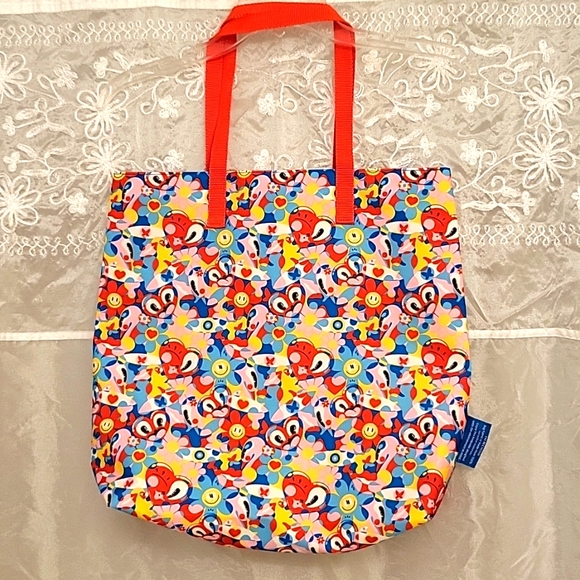 NWOT Estee Lauder Tote Bag, Whimsical Multicolor 17" x 15", Recycled materials - Picture 4 of 8